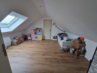 Combles Du Nord Gary, Charpentier à Rumegies