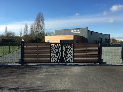 HEBE FREMY - Menuiseries - Stores - Agencements, Menuisier à Saint-Georges-sur-Loire