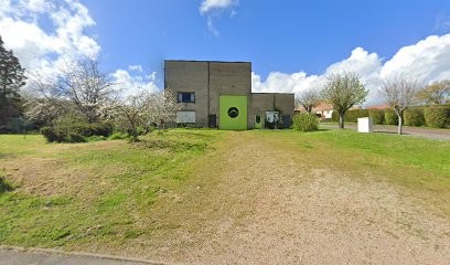 Nos Amis Charpentiers, Charpentier à Lavardin