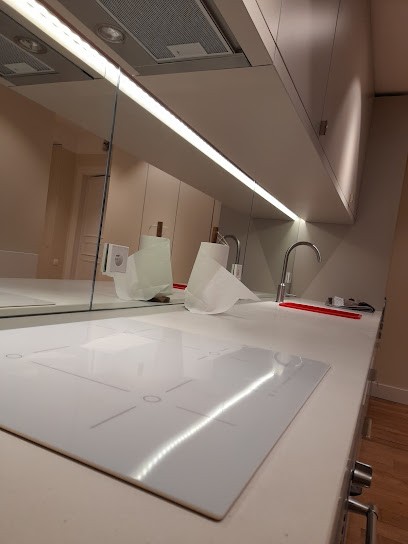 Vildieu Père Et Fils, Menuisier à Bobigny