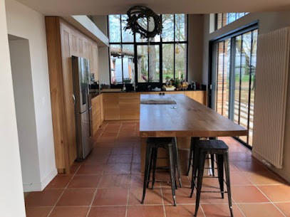 ARTS AUX BOIS, Menuiserie, Menuisier à Ayguesvives