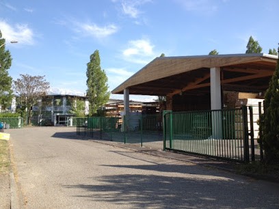 Delta-Bois, Menuisier à Échirolles