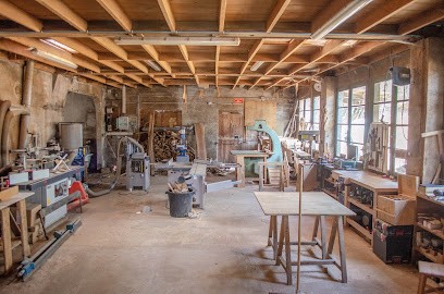 Thomas Dehée Menuisier Ebeniste, Menuisier à Montbron