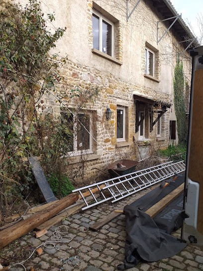 Alfralu, Menuisier à Vaulx-en-Velin