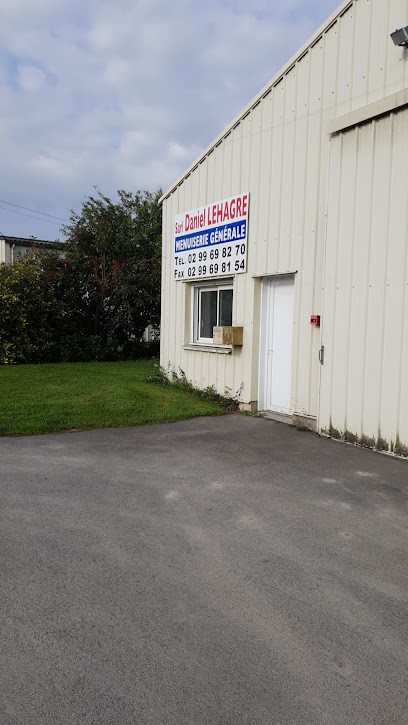 Lehagre Daniel SARL, Menuisier à Vignoc