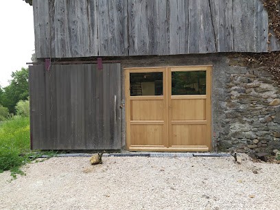 Feuille D'arbre, Menuisier à Mercus-Garrabet