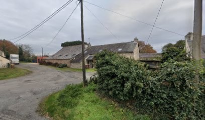 HEMERY CAMILLE REGIS, Charpentier à Saint-Perreux