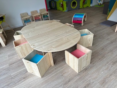 ALT Menuiserie, Menuisier à Vias