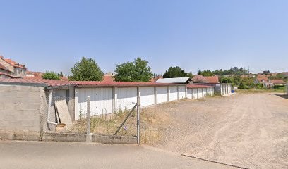 A.m.c.d, Menuisier à Saint-Germain-des-Fossés