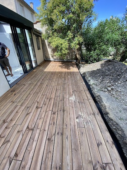 Petit Petit Bois, Menuisier à Eysines