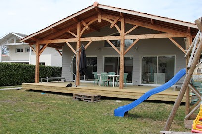 SARL Céré, Charpentier à Saint-Caprais-de-Bordeaux