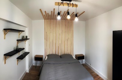 Les Ormes Renovation, Menuisier à Nazelles-Négron