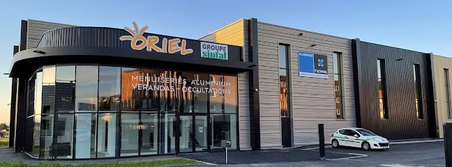 Oriel, Menuisier à Publier