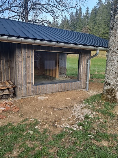 Ravot Menuiserie, Menuisier à Montlebon