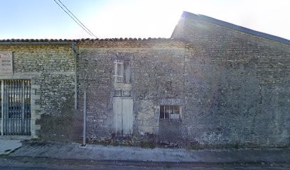 Arnaud Sylvian, Menuisier à Asnières-la-Giraud