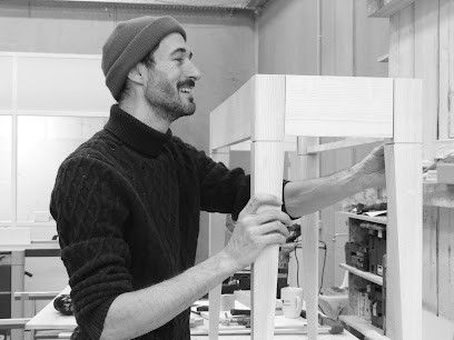 Atelier Paul De Bazelaire, Ebéniste Menuisier, Menuisier à Lyon 06