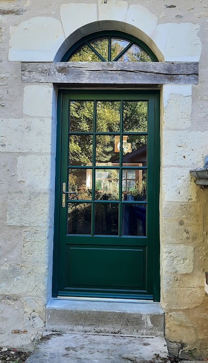 Menuiserie Ébénisterie Service Plus, Menuisier à Villeloin-Coulangé