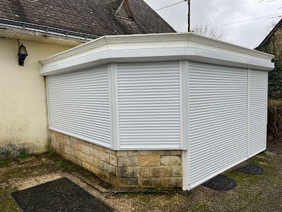 M.A.G., Menuisier à Segré-en-Anjou Bleu