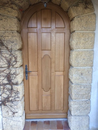 Artibois, Menuisier à Beauvoisin