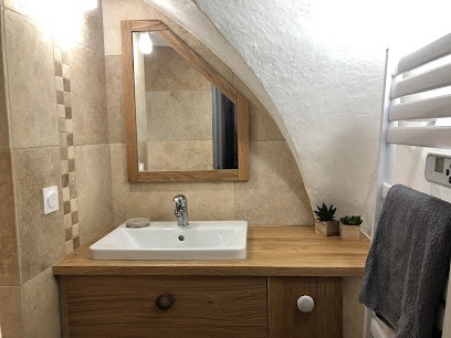 Home Creation 05, Menuisier à Lardier-et-Valença