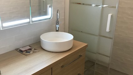 roland service, Menuisier à Régnié-Durette