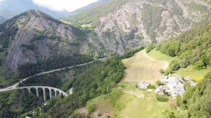 EURL Menuiserie Du Valmontheys, Menuisier à Saint-Laurent-en-Beaumont