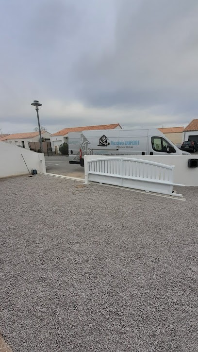 DUPONT Nicolas menuiserie, Menuisier au Perrier