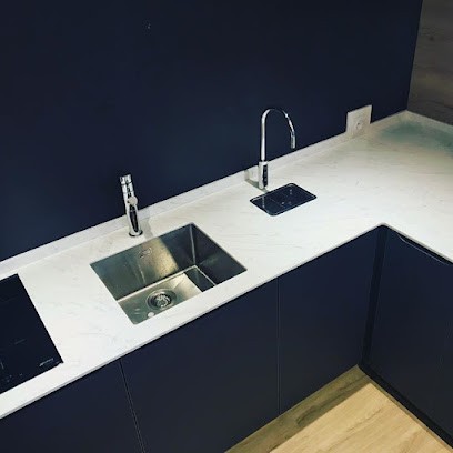 LARénov', Menuisier à Chécy