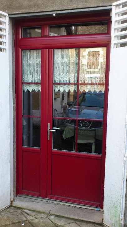 Marche Bois, Menuisier à Lussac-les-Églises