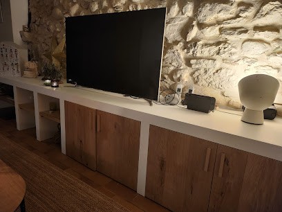 Menu Jacques, Menuisier à Présilly