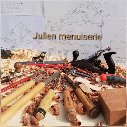 Julien menuiserie, Menuisier à Chantecoq