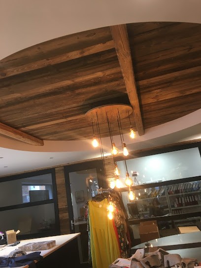 Bergoend Emil Menuiserie, Menuisier aux Gets