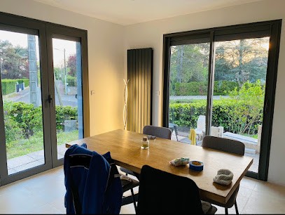 FPM Fermeture Pose Maintenance, Menuisier à Ouges