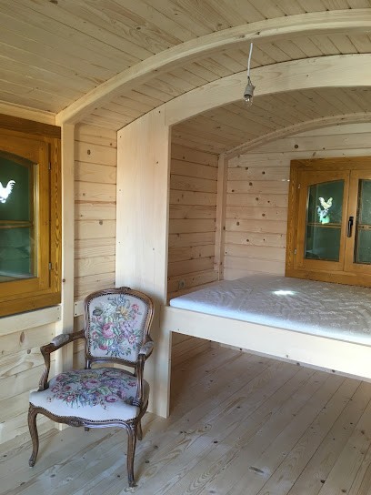 Roulotte belle epoque, Menuisier à Saint-Pardoux