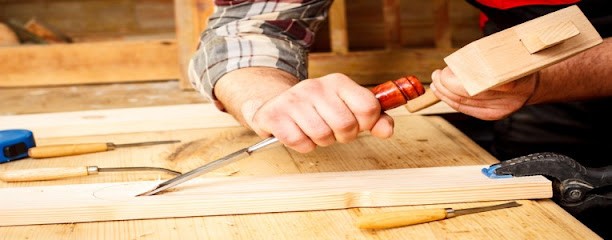 MENUISERIE PHILIPPE AGUEDA, Charpentier à Morières-lès-Avignon