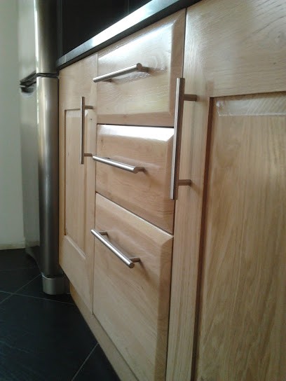 TFMenuiserie Agencement, Charpentier à Saint-Auvent