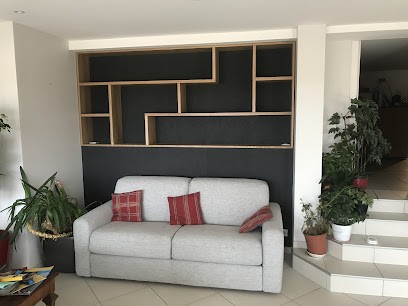 Essence Grise, Menuisier à La Salvetat-Saint-Gilles