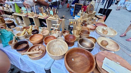 L'Atelier Tournage sur Bois - Claude Gouzy, Menuisier à Larnat