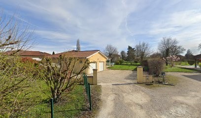 Salgado Fermetures, Menuisier à Polliat