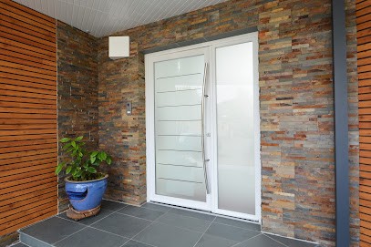 Line Services, Menuisier au Haut-Corlay