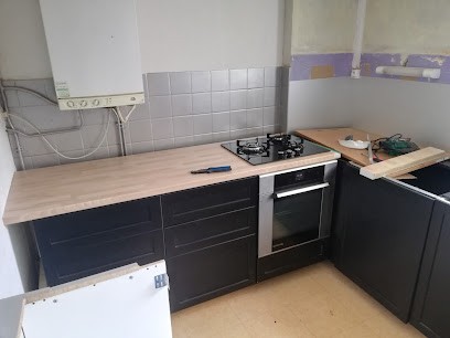 KEV Multiservices-Serrurier dépanneur, Menuisier à Landerneau