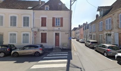 LIANSHAN Hephaestus, Menuisier à Provins