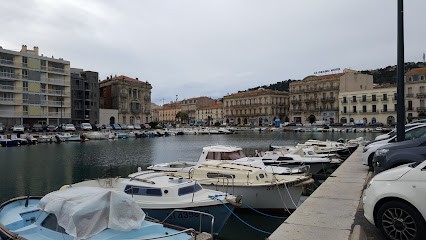L'Expert Fenêtre AJP Store, Menuisier à Sète