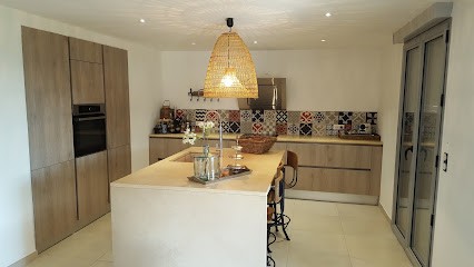 Casa Concept Agencement, Menuisier à Borgo