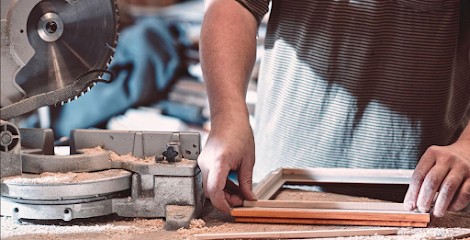 SARL ANGOULEME MENUISERIES 16, Menuisier à Saint-Yrieix-sur-Charente