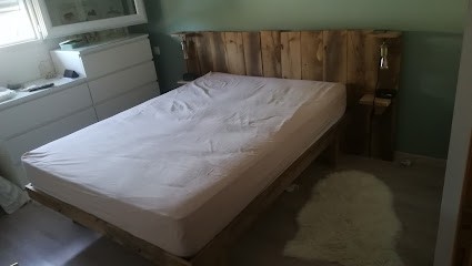 PLM Bois, Menuisier à Saint-Aubin-d'Aubigné