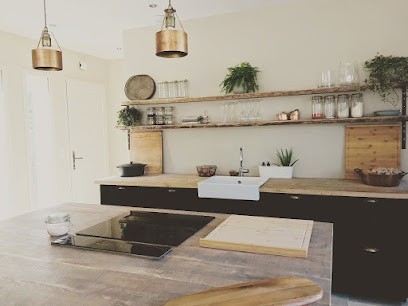 Riviera Woodworks, Charpentier à Grasse