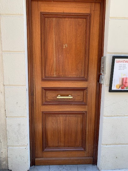 B M Mucci et Fils, Menuisier à Marseille 06