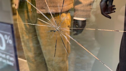 🔵GIRAUDON Menuiserie / Vitrerie Les Sables D’Olonne, Menuisier à Château-d'Olonne