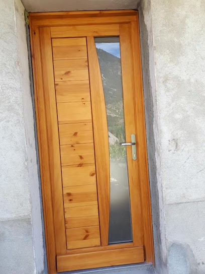 Faure Laurent et Fils SARL, Menuisier à L'Argentière-la-Bessée